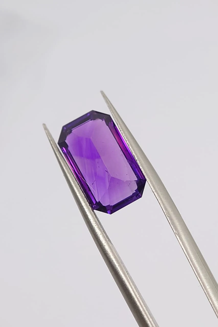4.34ct Natural Amethyst Emerald Cut loose Gemstone From Nigeria — view 4